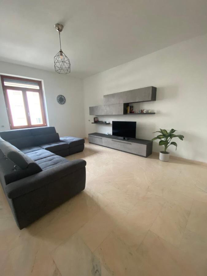 ברגמו Elegante Appartamento In Centro מראה חיצוני תמונה